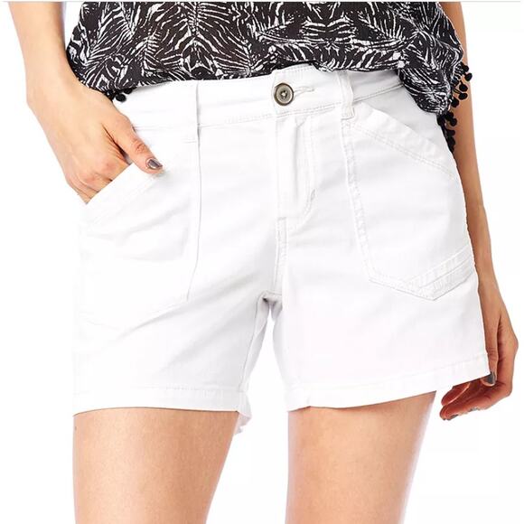 Supplies by Unionbay Twill Delaney MISSES Teen Shorts Size 14 Juniors White - Picture 1 of 7